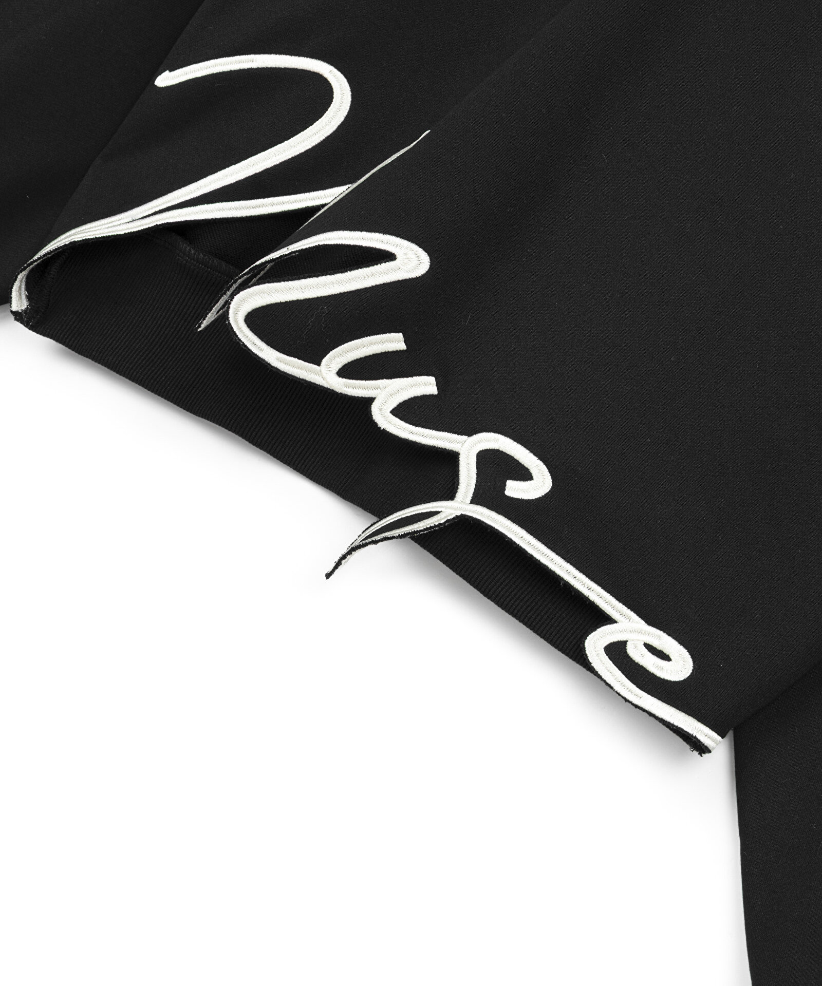 Siyah SLOGAN NAKIŞLI CROP SWEATSHIRT TW6250091027001 TWIST